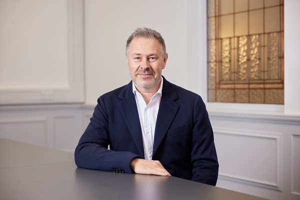 Mark Stott